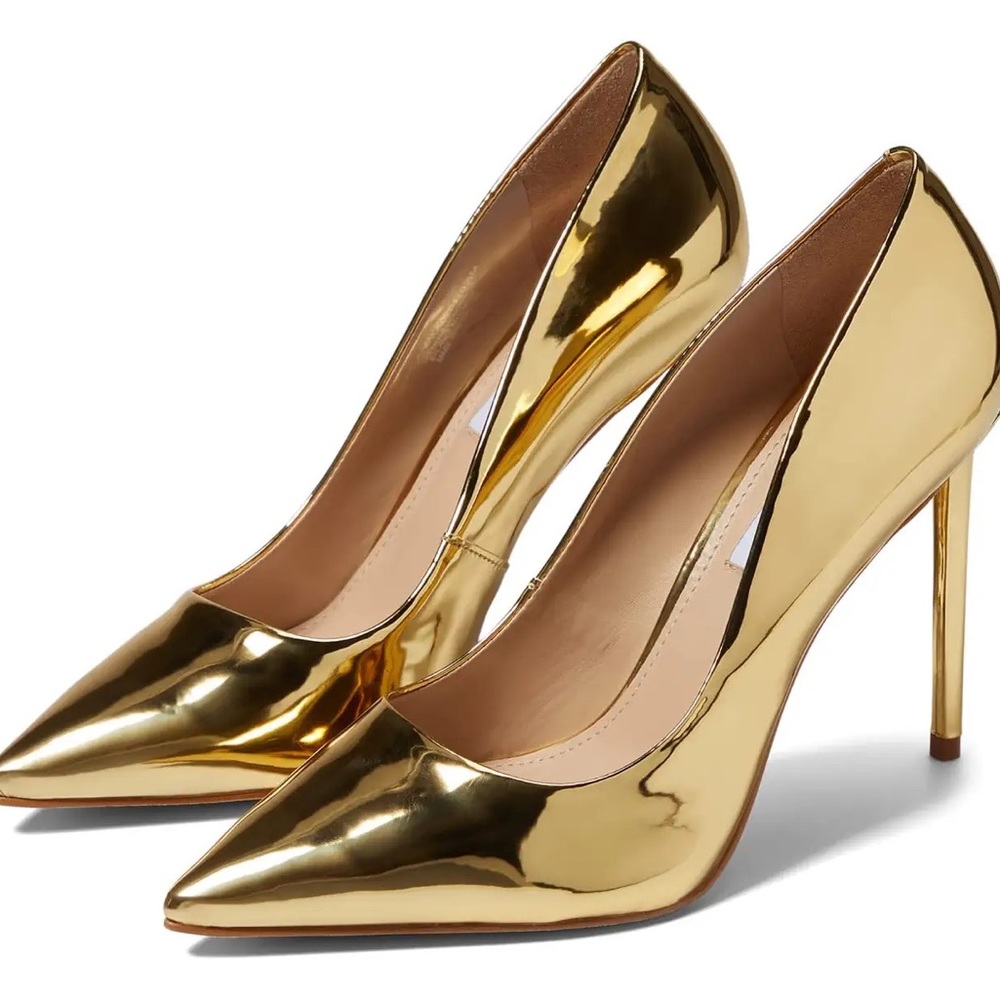 Steve Madden Gold Vala Pump Size 8